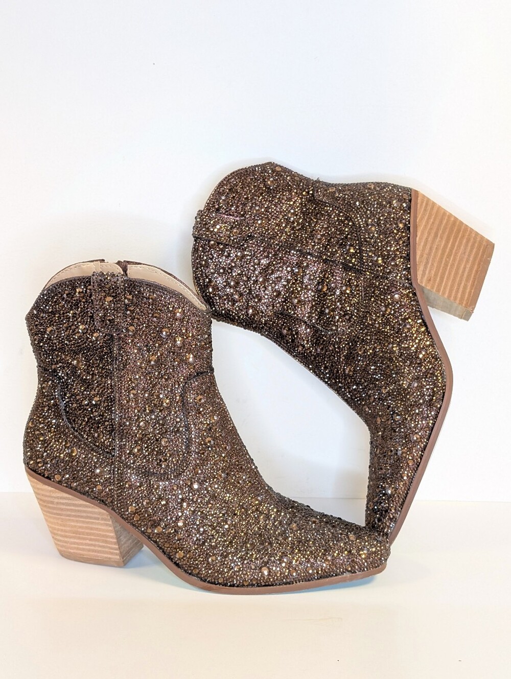 Betsey Johnson Emory Amber Brown Rhinestone Western Ankle Boots Size 7.5